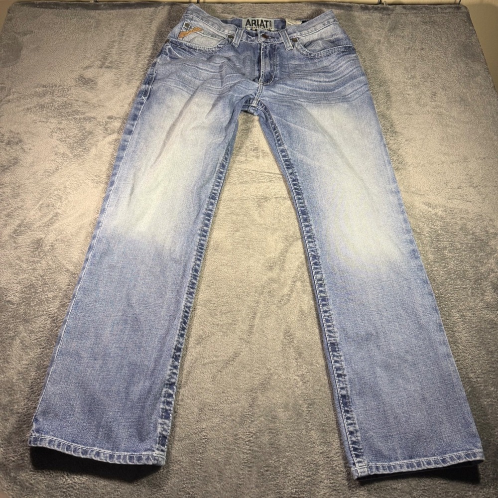 Ariat M2 Relaxed Boot Cut Jeans Mens 31x32 Light Wash Blue Denim Stretch